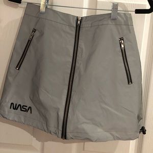 NASA gray skirt with front zipper and pockets